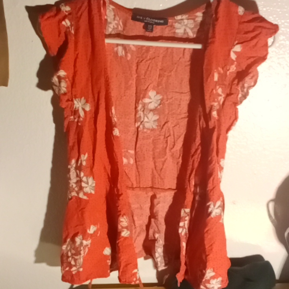One ❤ Clothing Red Floral top